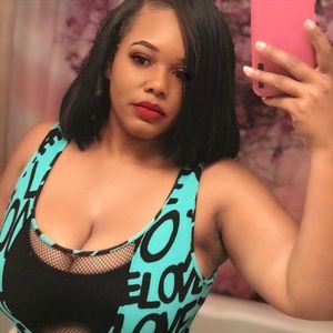 Meet your Posher, Shanise